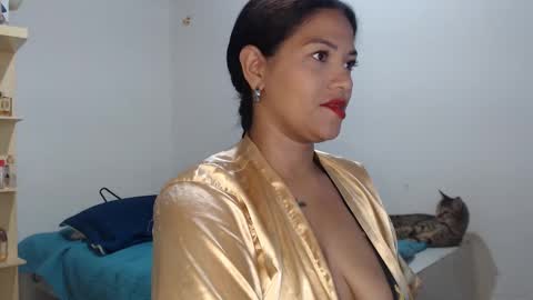 Snapshot of makennaa_1 chatting on 02/28/25, 09:25 MAKENNAA online show from 02/28/25, 09:25