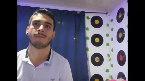 Snapshot of makenzy_darly chatting on 02/11/25, 11:44 Makenzy darly online show from 02/11/25, 11:44