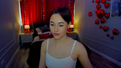 Snapshot of makeyouehappy chatting on 02/15/26, 07:51 makeyouehappy online show from 02/15/26, 07:51