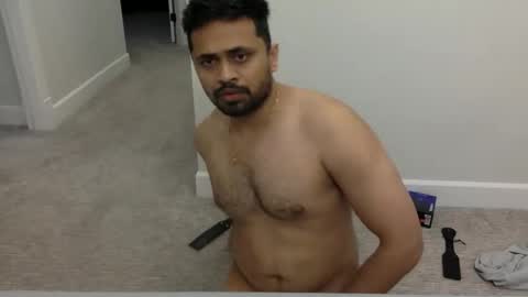 Snapshot of makeyousatisfied12 chatting on 02/01/26, 06:39 Rakesh Slave online show from 02/01/26, 06:39