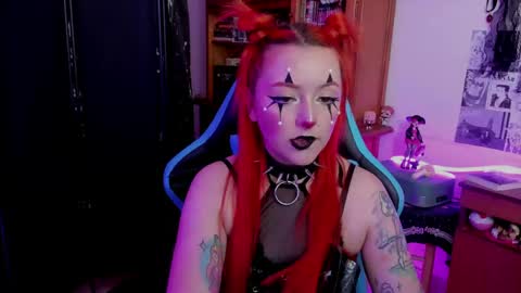  petite clown online show from 06/06/26, 12:27