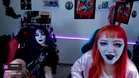 Snapshot of makii_33 chatting on 10/03/25, 11:29 ...  ... online show from 10/03/25, 11:29