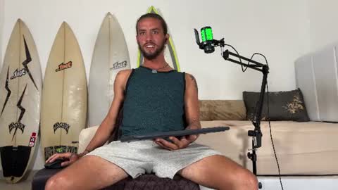 Mack  Makingmoans Twitter online show from 06/19/26, 11:03