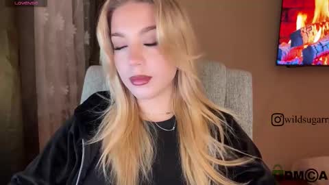 maksisisia online show from 12/14/25, 02:00