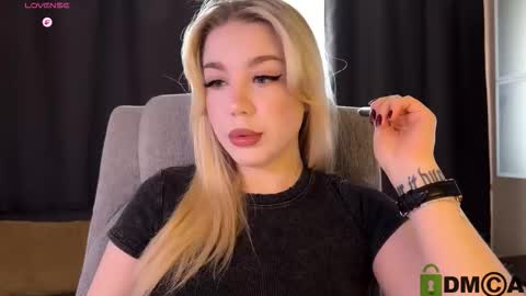 maksisisia online show from 03/11/26, 11:49