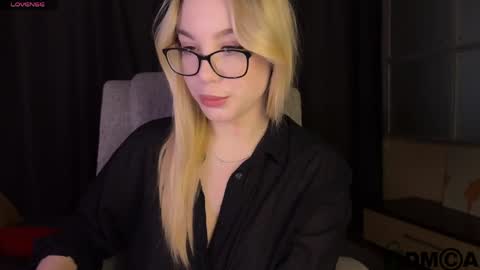 maksisisia online show from 04/07/26, 03:34