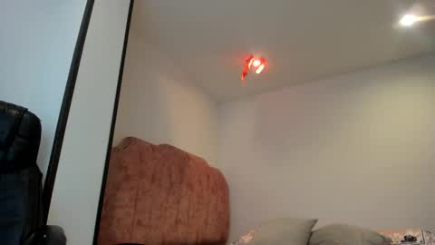 Snapshot of mal_norma chatting on 12/04/24, 05:44 Mal Norma online show from 12/04/24, 05:44