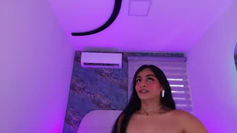 malaia thompson  online show from 04/19/26, 06:10