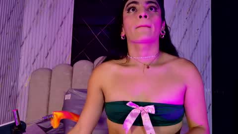 malaia thompson  online show from 05/11/26, 12:00
