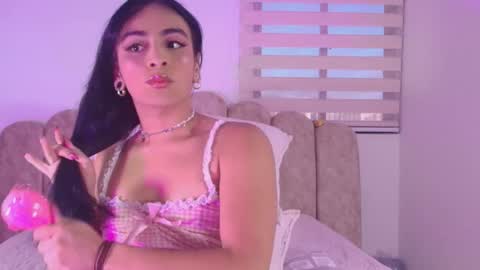 malaia thompson  online show from 05/20/26, 12:00