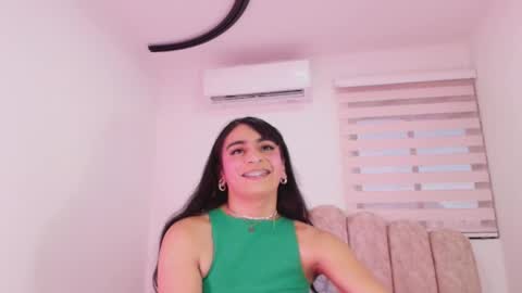 malaia thompson  online show from 05/24/26, 11:59