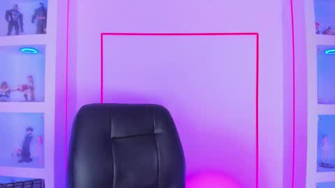 Snapshot of malaikabrown chatting on 02/11/25, 12:58 online show from 02/11/25, 12:58