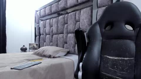 Malcom Stone online show from 10/09/25, 01:14