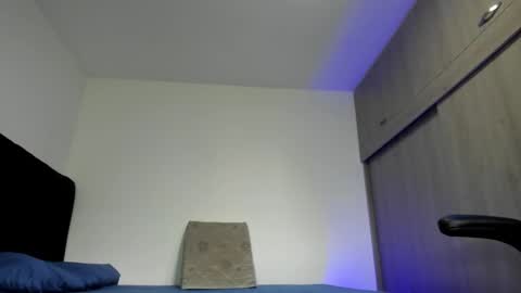 ADAM         online show from 11/01/25, 05:04