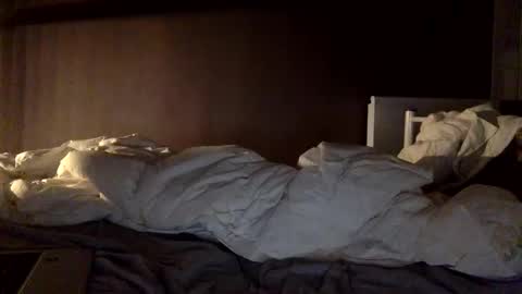 malefrench1 online show from 01/08/26, 06:32