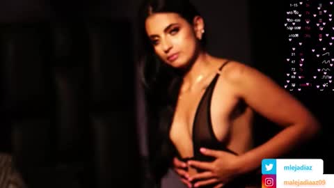 Snapshot of malejadiaz_ chatting on 10/19/25, 12:06 Maleja Diaz online show from 10/19/25, 12:06