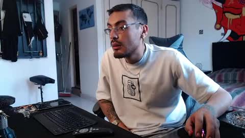Snapshot of malek_xarx chatting on 03/13/26, 07:09 malek_xarx online show from 03/13/26, 07:09