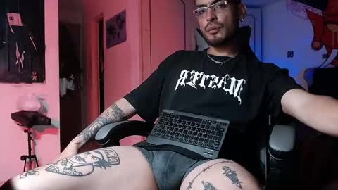 Snapshot of malek_xarx chatting on 03/18/26, 04:37 malek_xarx online show from 03/18/26, 04:37