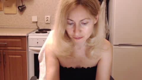 Snapshot of malenamila chatting on 06/30/26, 09:38 Malena online show from 06/30/26, 09:38