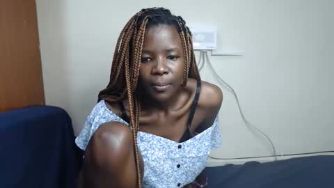 lati online show from 11/29/25, 01:30