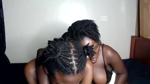 lati online show from 04/21/26, 02:01