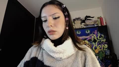 Snapshot of maliceinwonderland25 chatting on 12/14/25, 02:06 Alice Asylum online show from 12/14/25, 02:06