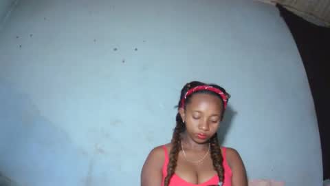 malinah01 online show from 09/15/25, 06:30