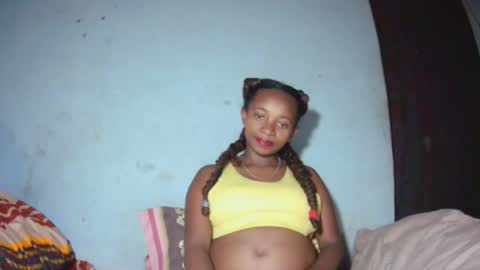 malinah01 online show from 09/18/25, 06:43