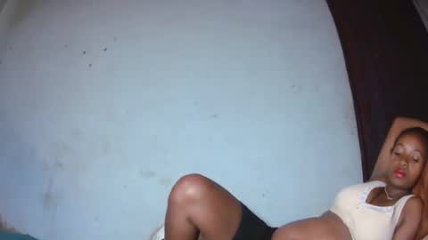 malinah01 online show from 09/20/25, 09:54
