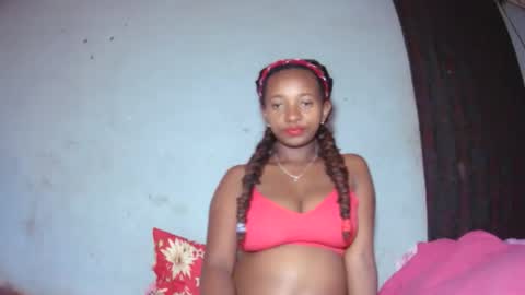malinah01 online show from 09/28/25, 09:47