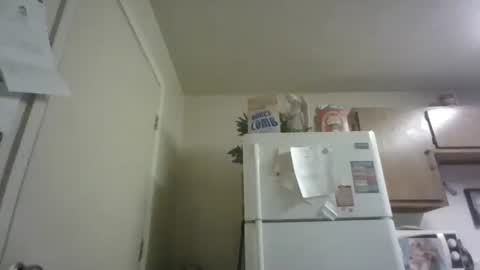 Snapshot of malinda702 chatting on 12/24/24, 08:05 malinda702 online show from 12/24/24, 08:05