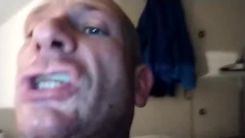 Snapshot of malinowy85 chatting on 10/30/25, 01:07 malinowy85 online show from 10/30/25, 01:07