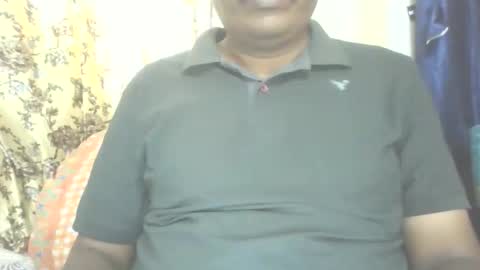 Snapshot of mallik63040 chatting on 10/21/25, 04:13 Sree0703 online show from 10/21/25, 04:13