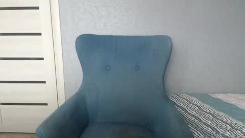 mallinia online show from 12/16/24, 08:20