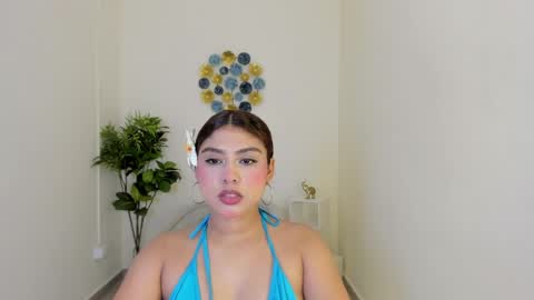Snapshot of mallory_lee1 chatting on 05/26/26, 12:01 mallory online show from 05/26/26, 12:01