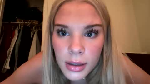 Mallory online show from 12/22/25, 02:41