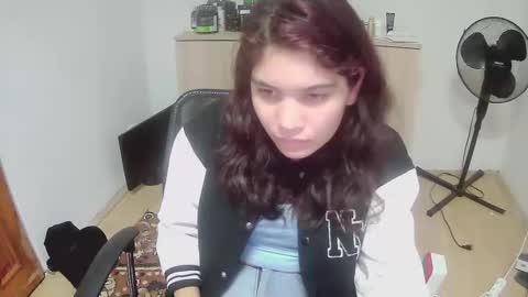 Snapshot of mallorymyersx chatting on 10/12/25, 08:30 mallorymyersx online show from 10/12/25, 08:30