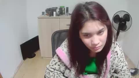 Snapshot of mallorymyersx chatting on 10/26/25, 06:58 mallorymyersx online show from 10/26/25, 06:58