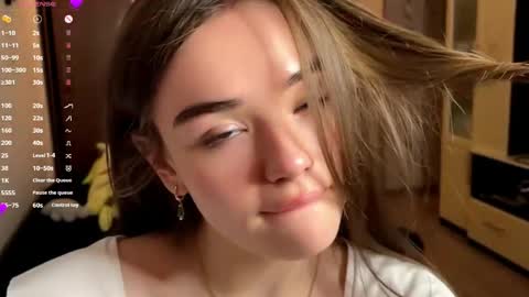 Jinny online show from 04/22/26, 03:24