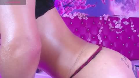 Malory online show from 11/04/25, 03:27