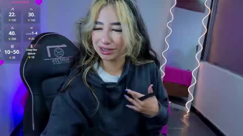 Malory  online show from 09/08/25, 07:02