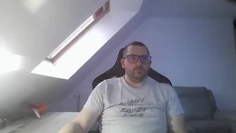 Snapshot of malou2927 chatting on 12/05/24, 08:33 breton online show from 12/05/24, 08:33