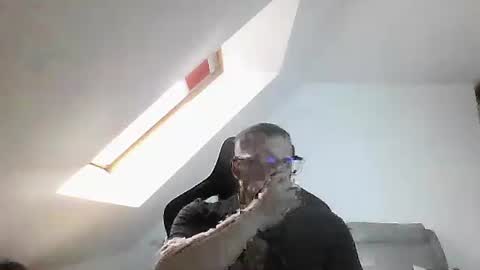 breton online show from 02/15/26, 08:57