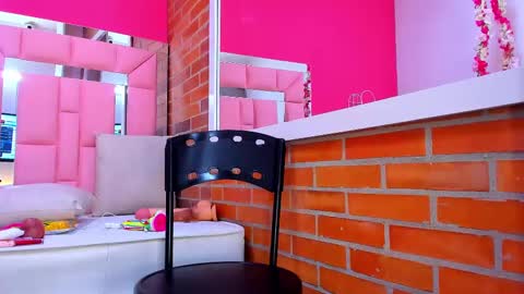 Melanie online show from 03/09/25, 04:55