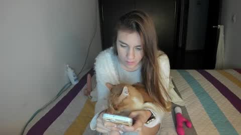 instagram  nueela   online show from 12/02/24, 11:40