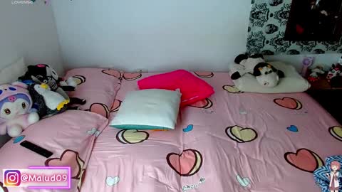   online show from 10/10/25, 12:04