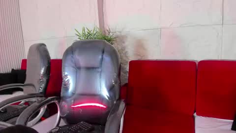 Snapshot of maludiazx chatting on 01/07/26, 05:26 Malu online show from 01/07/26, 05:26