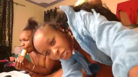 mamaa online show from 09/12/25, 08:14