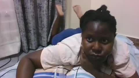 Snapshot of mamasita2023 chatting on 01/26/25, 06:48 mamasita2023 online show from 01/26/25, 06:48