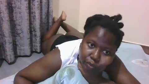 Snapshot of mamasita2023 chatting on 01/31/25, 04:06 mamasita2023 online show from 01/31/25, 04:06